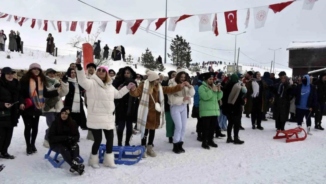 Zigana Dağında Kış Gençlik ve Spor Şenliği düzenlendi