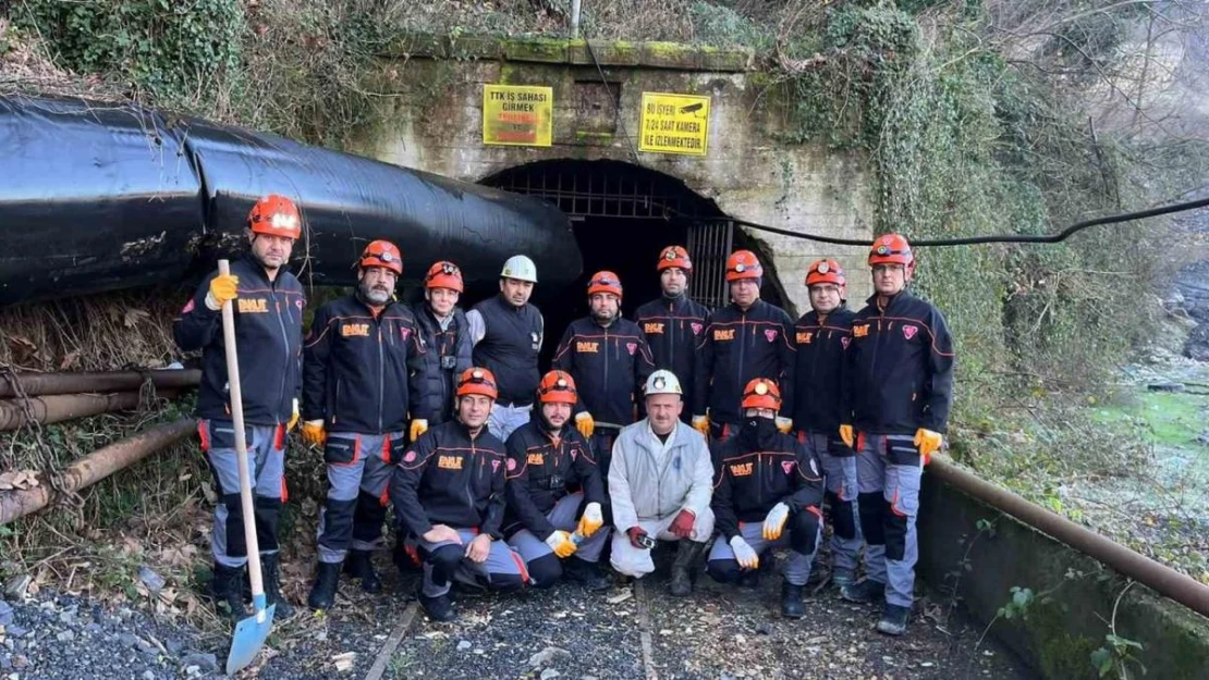 Zonguldaklı madencilerden PAKUT'a tahkimat eğitimi