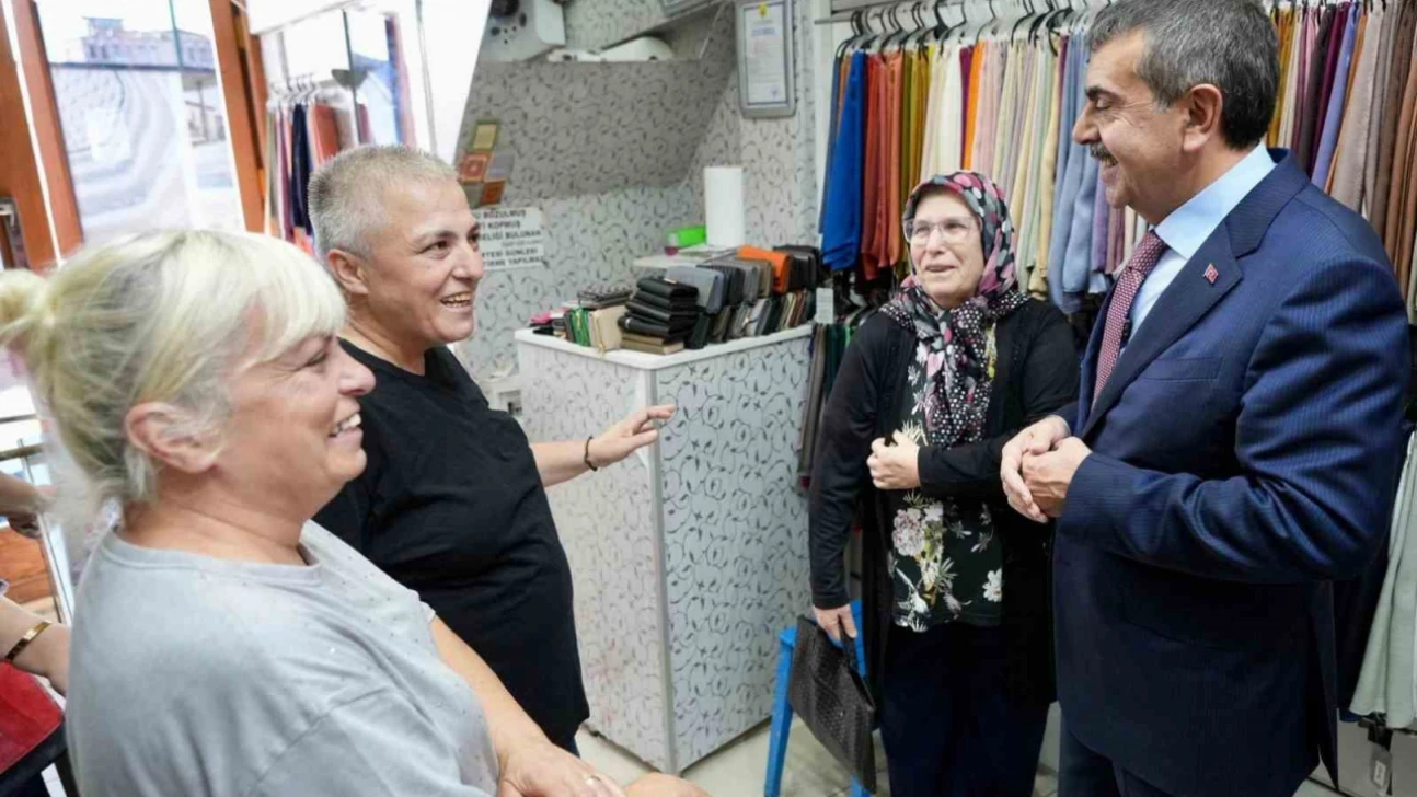 Bakan Tekin: 'FETÖ siyasete gayriahlaki yöntemlerle müdahale etmeye başladı'