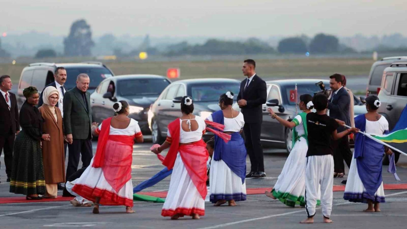Cumhurbaşkanı Erdoğan, G20 Liderler Zirvesi için Güney Afrika'ya geldi