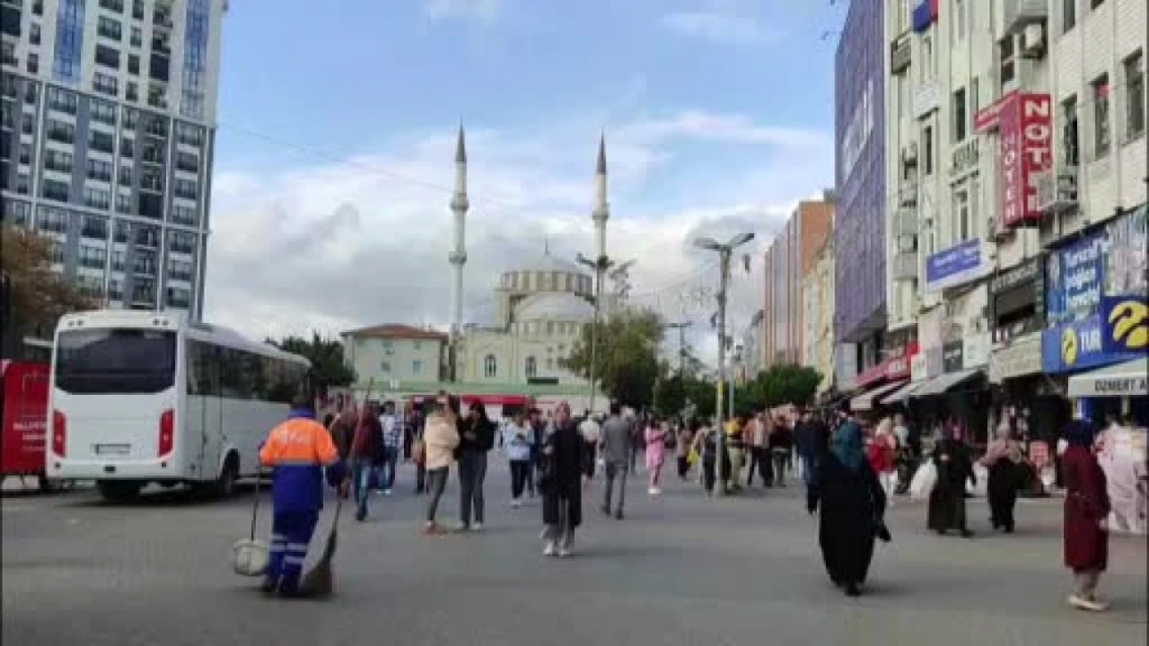 İstanbul'da hissedilen bir deprem meydana geldi