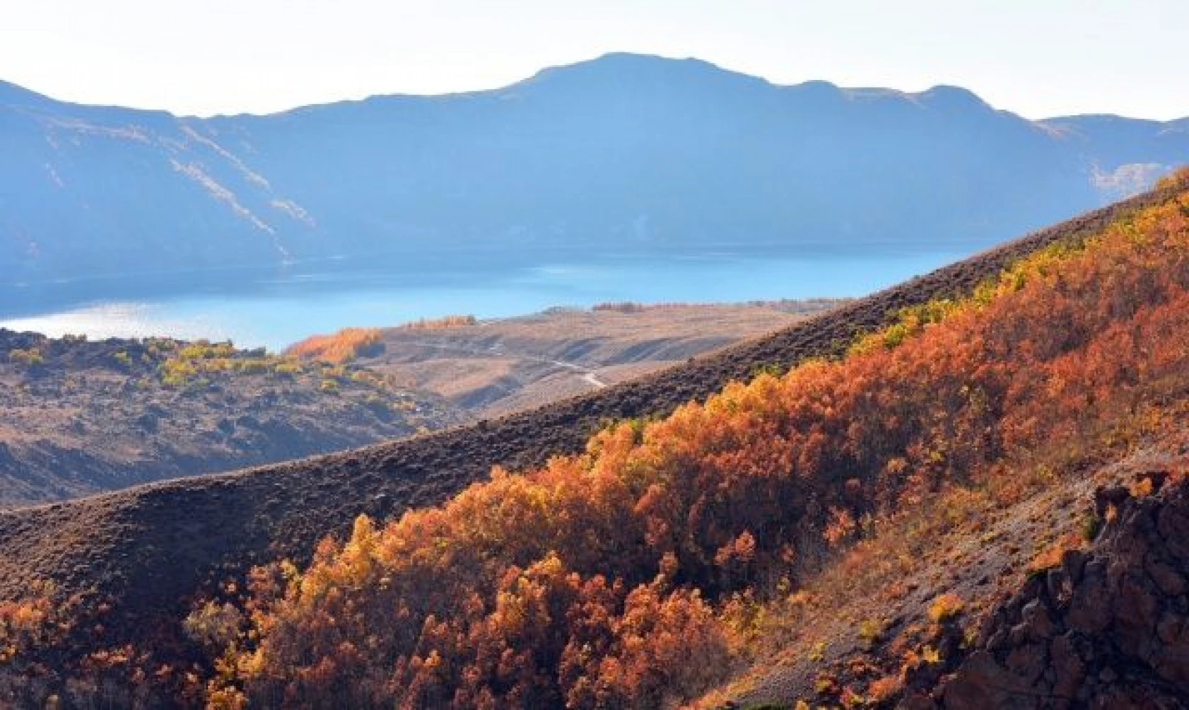 İşte Nemrut Krater Gölü'nde Sonbahar