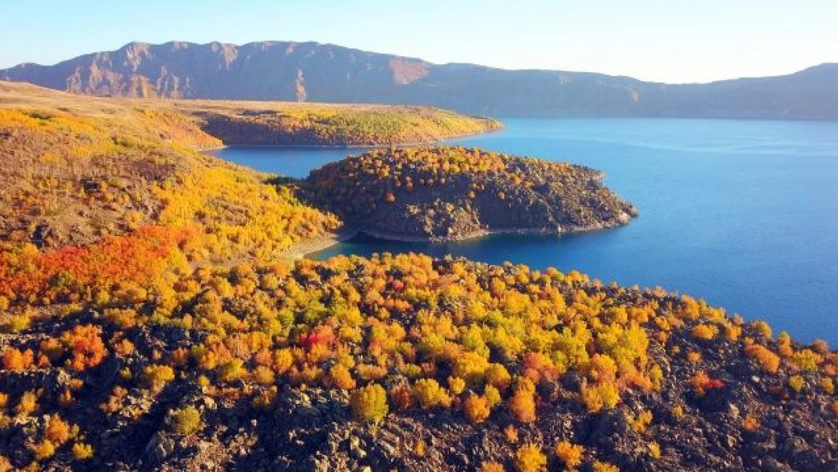 İşte Nemrut Krater Gölü'nde Sonbahar