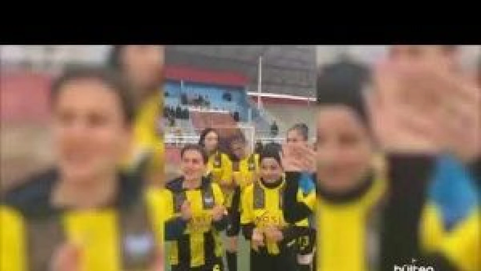 Doğubayazıt Belediye Başkanı Yıldız Acar Kadın Futbol Takımı ile bir araya geldi