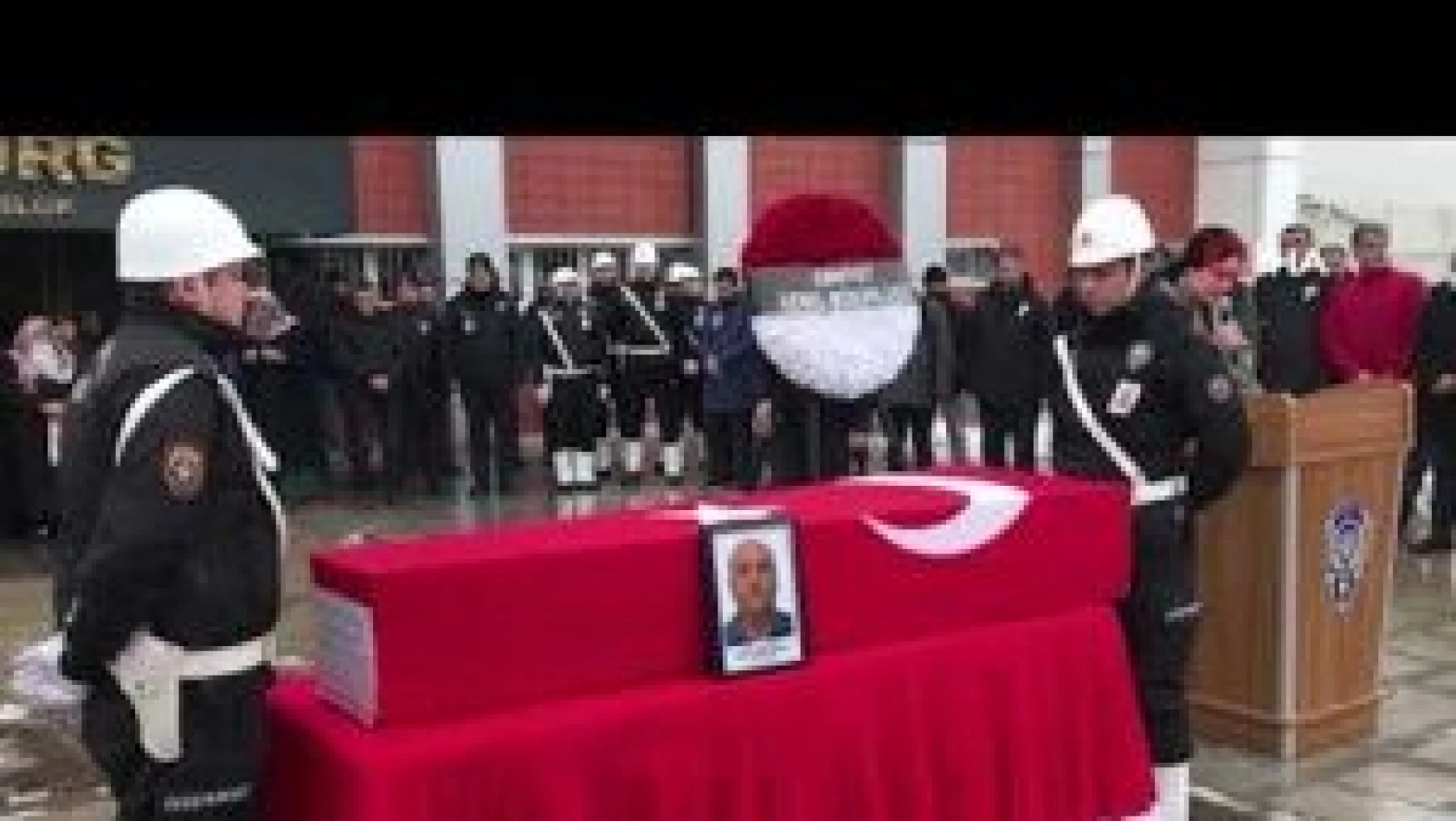 Enkaz altından çıkartılan şehit polisin cenazesi memleketine gönderildi