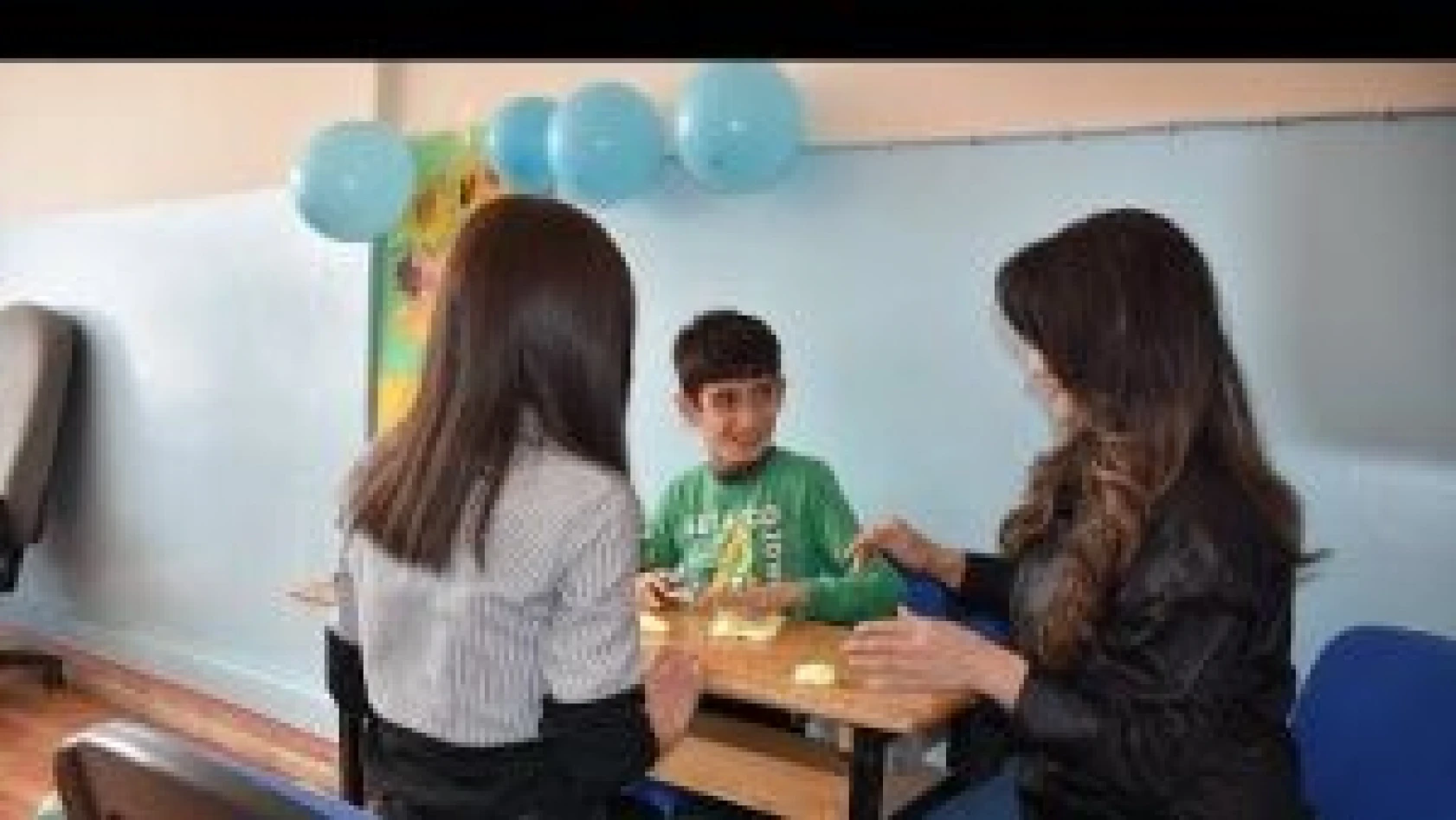 Hakkari'de yaşayan Irak uyruklu otizmli çocuk için özel sınıf açıldı