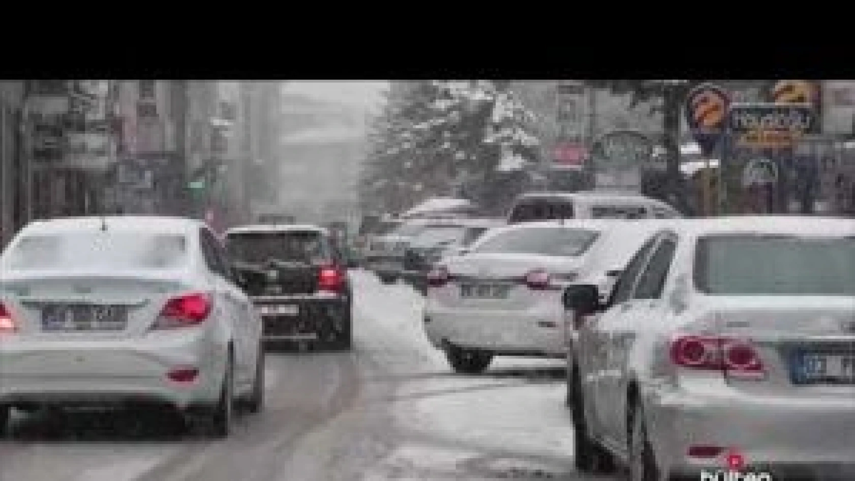Kars Sarıkamış'ta kar yağışı etkisini sürdürüyor
