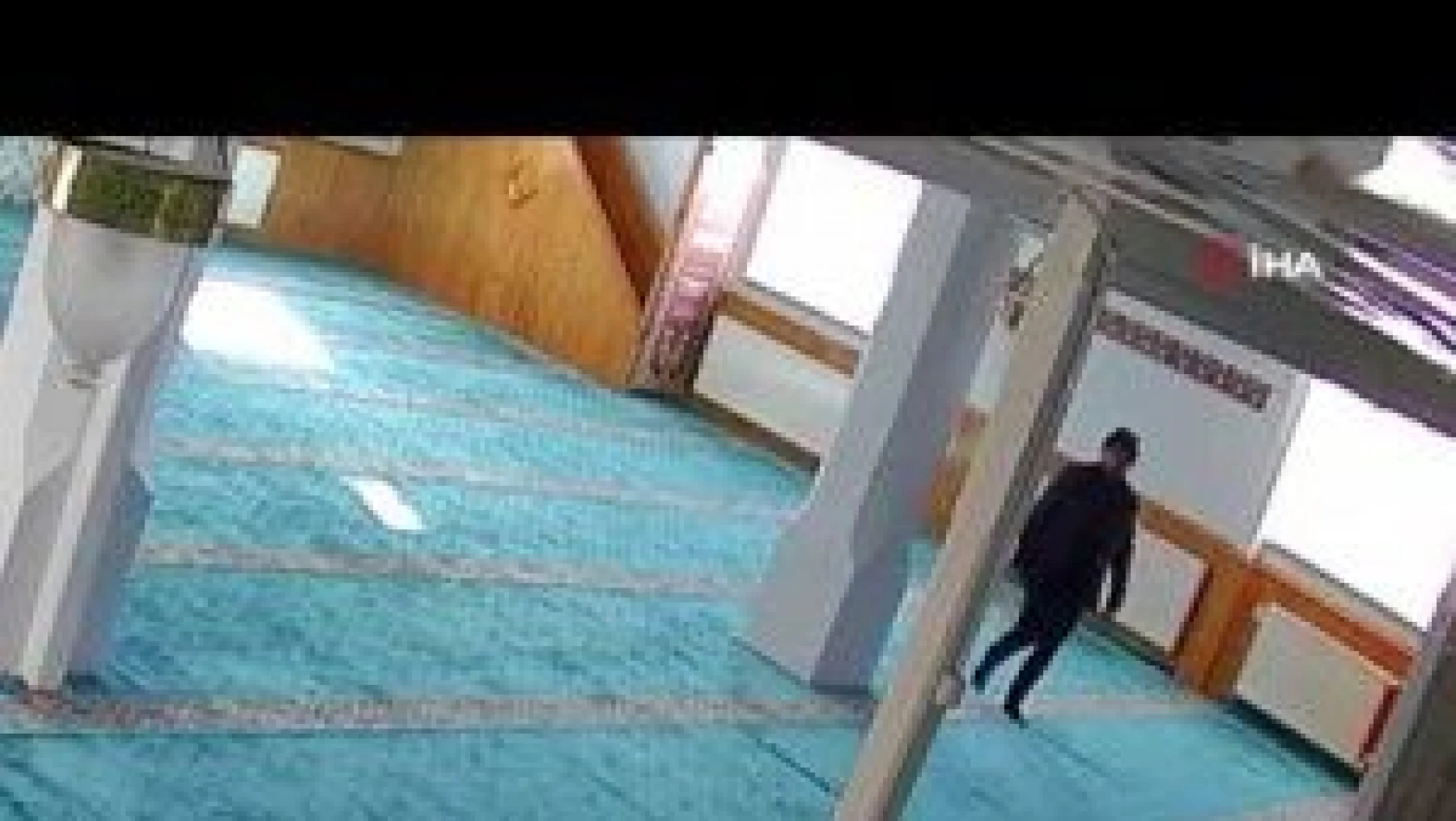 Kars'ta camilerin ses sistemlerini çalan hırsız önce kameralara sonra polise yakalandı