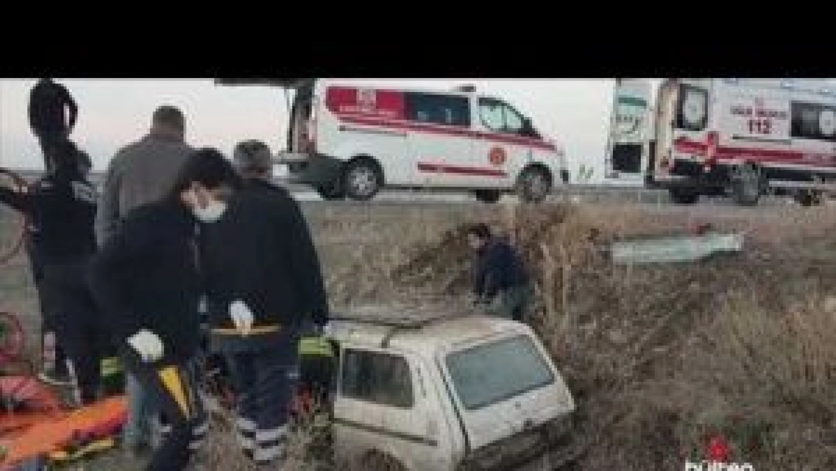 Sulama kanalına düşen cipte sıkışan sürücü ekiplerce kurtarıldı