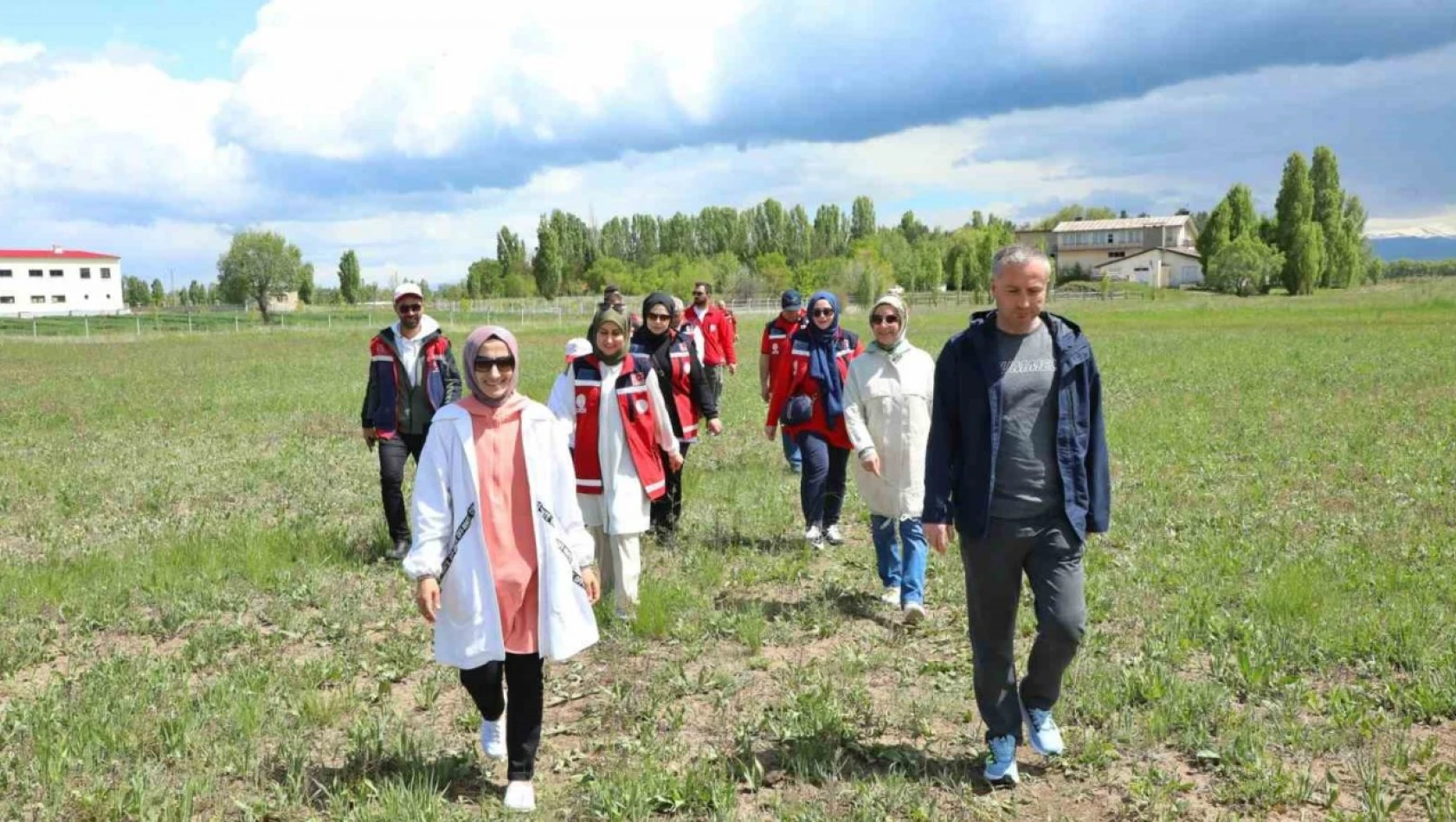 Ağrı'da '19 Mayıs Ruhuyla 19 Kilometre Doğada Yürüyorum' etkinliği düzenlendi