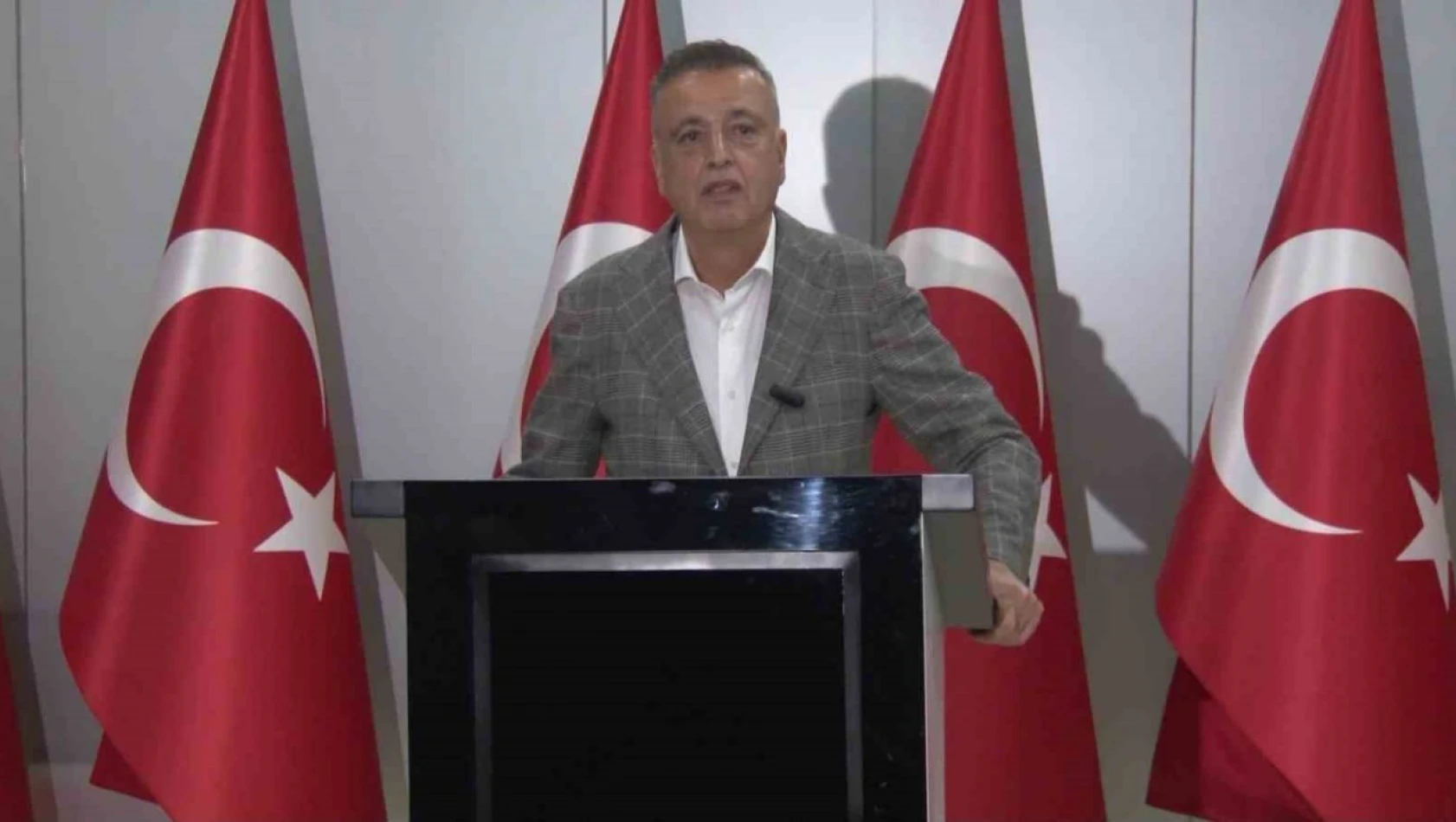 Ataşehir Belediye Başkanı İlgezdi CHP'den istifa etti: 'CHP'de bir kıyım hareketi yapılıyor'