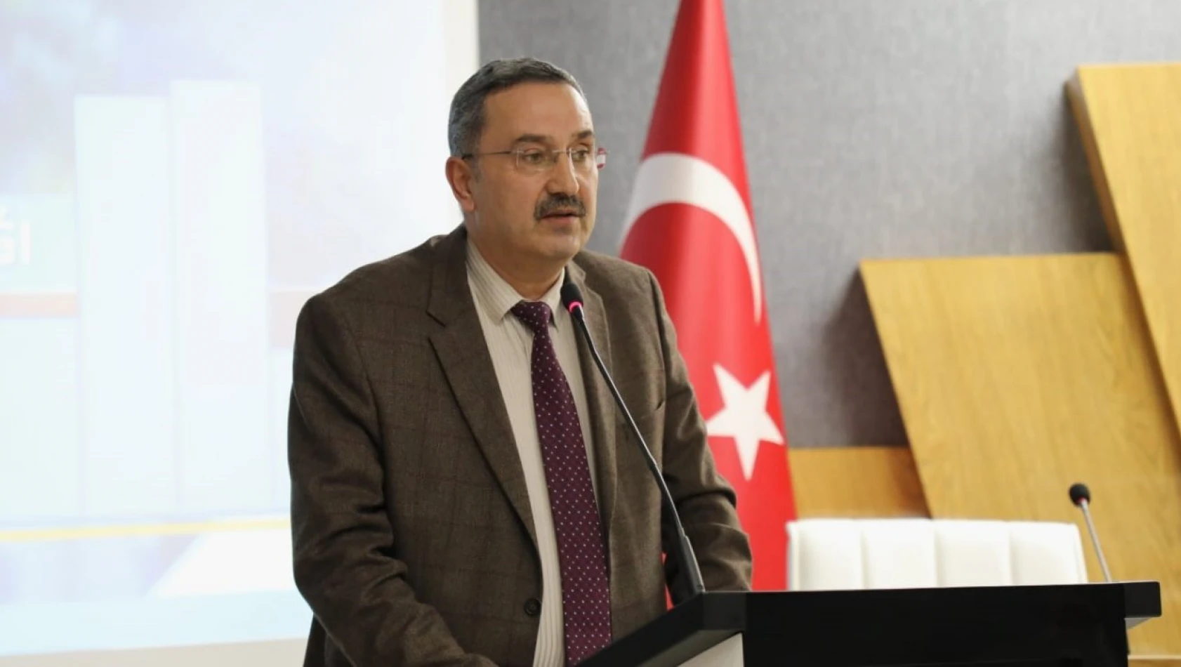 SGK Van İl Müdürü Abidin Göksoy: 'Türkiye, 'Genel Sağlık Sigortası' sistemi ile tüm dünyaya örnek oldu'