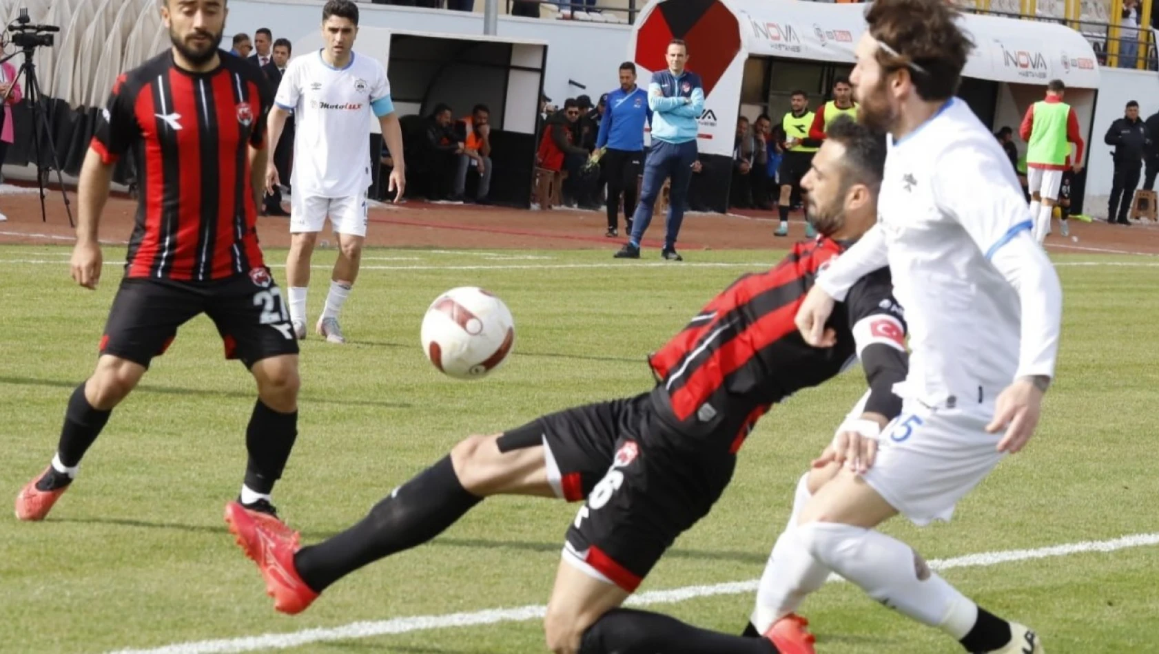 TFF 2.Lig: 68 Aksaray Belediyespor: 0 - 24 Erzincanspor: 1