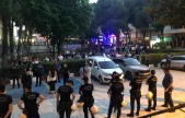 İzmir'de Cumhurbaşkanı'na hakaret içerikli duvar yazısı yazan 4 şüpheli tutuklandı