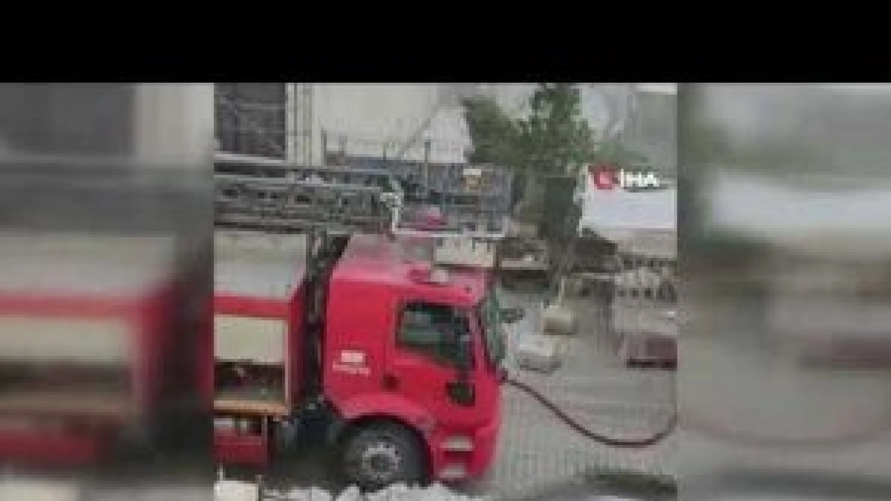 Van'daki Rus pazarında yangın