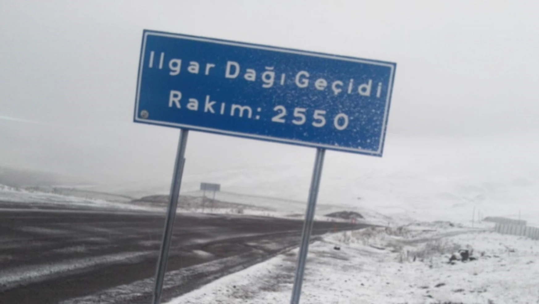 Ardahan'a ilk kar yağdı