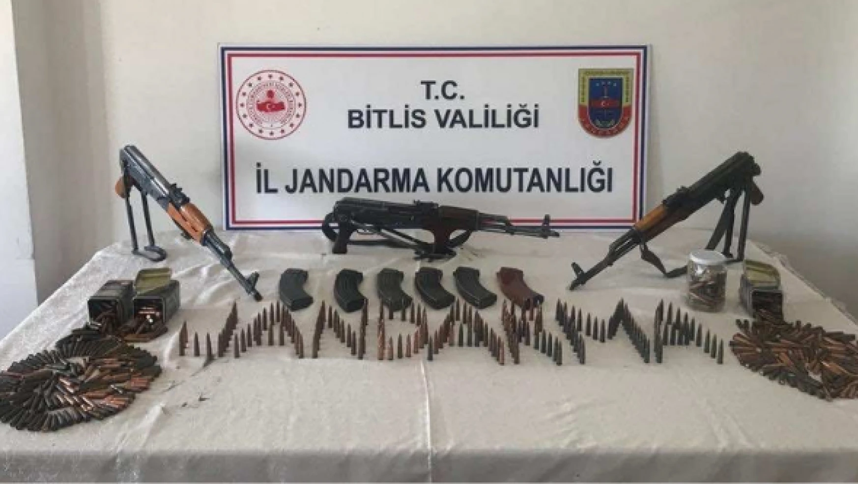 Bitlis'te çok sayıda mühimmat ele geçirildi