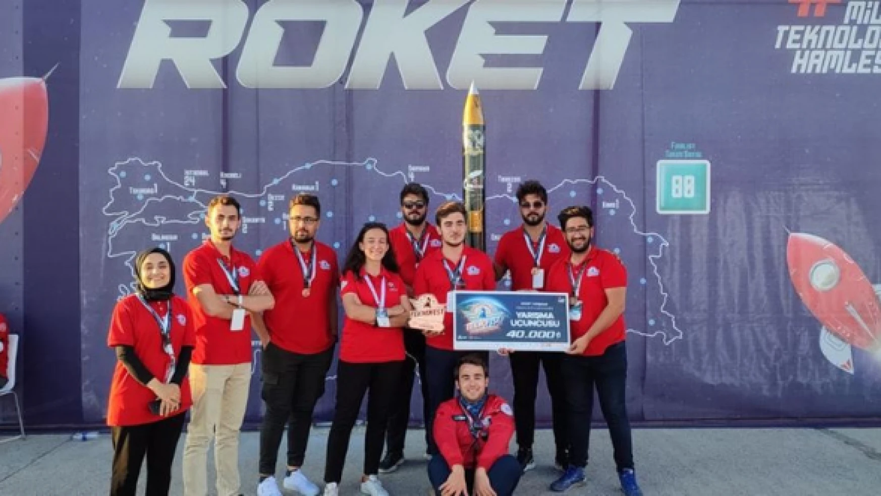 Elazığ takımı TEKNOFEST'te Türkiye üçüncülüğü elde etti