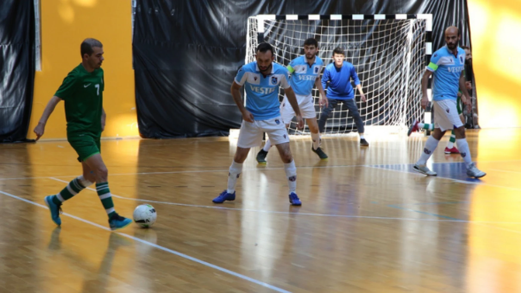 Futsal ligi müsabakalarında sona gelindi