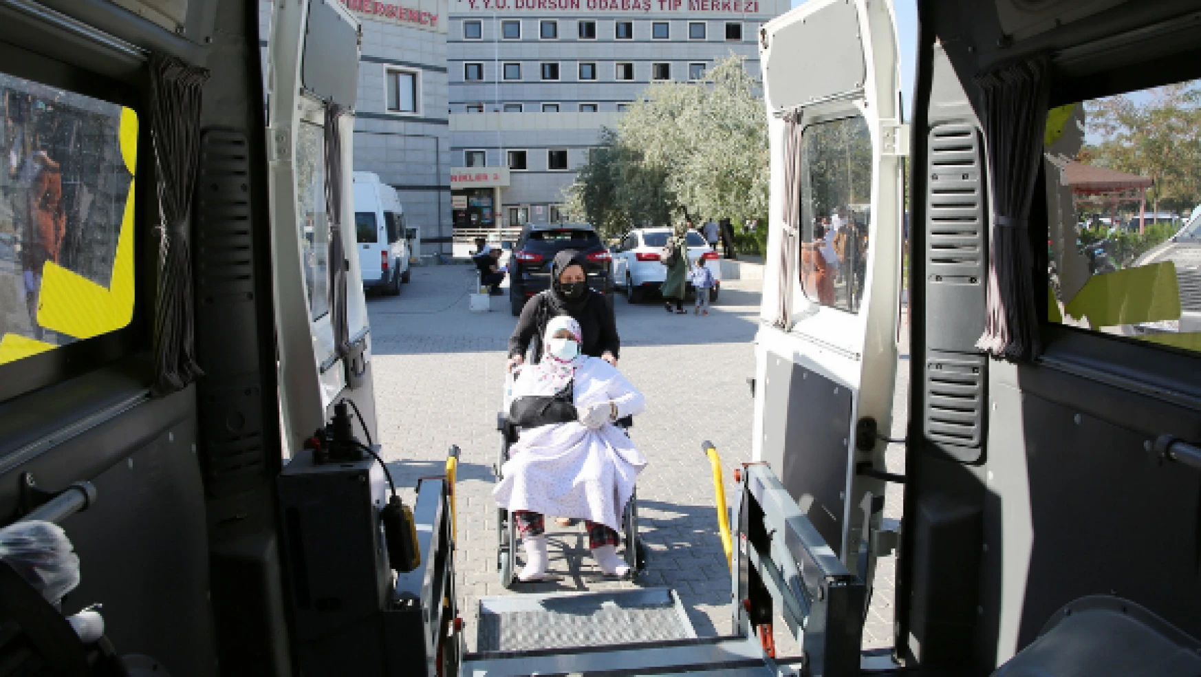 Engelli vatandaşlar için özel araç tahsis edildi