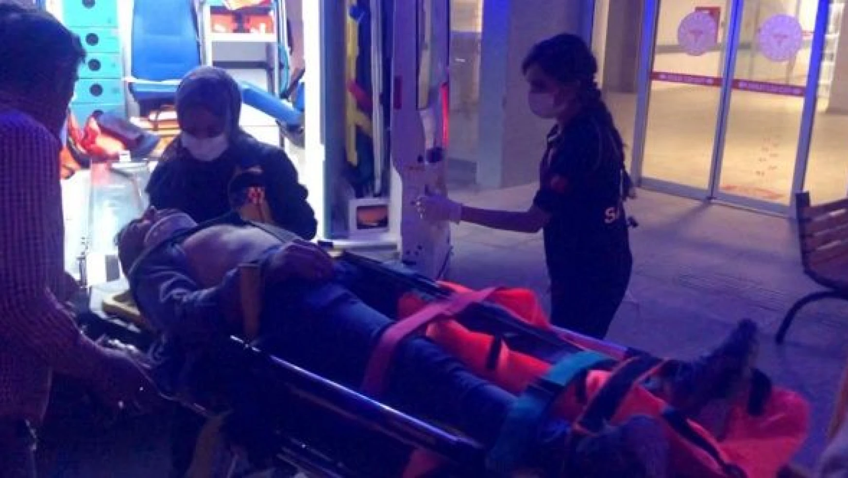 Asansör boşluğuna düşen işçi ağır yaralandı