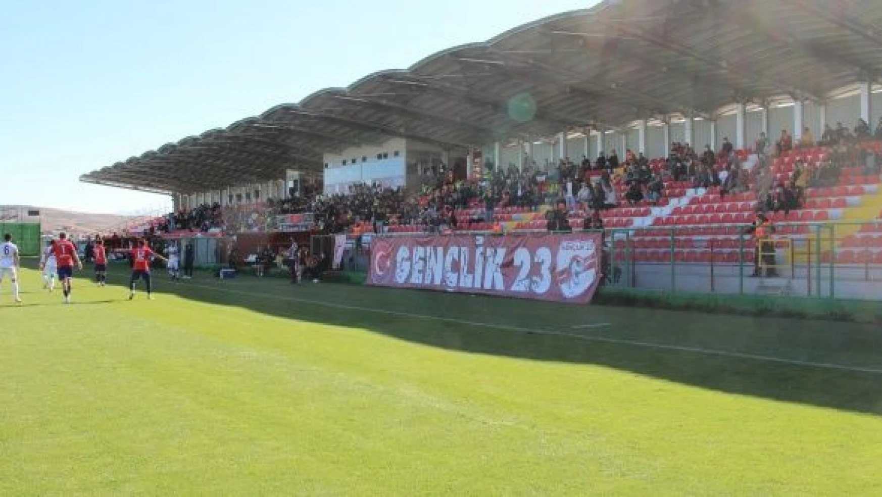 Elazığspor - Kahta 02 Spor maçını 600 seyirci izledi