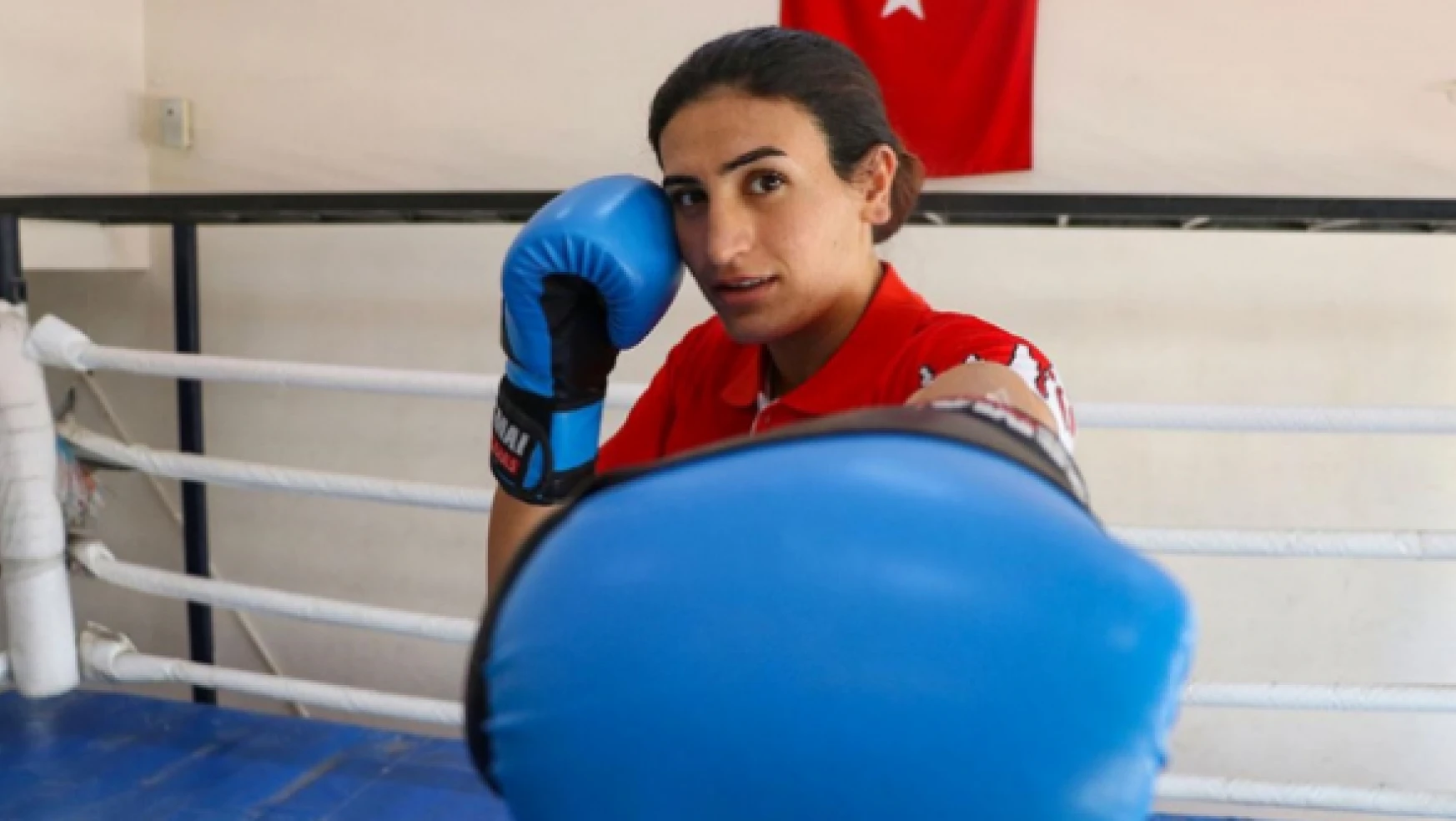 Iğdırlı kadın milli boksör dünya şampiyonluğunu hedefliyor