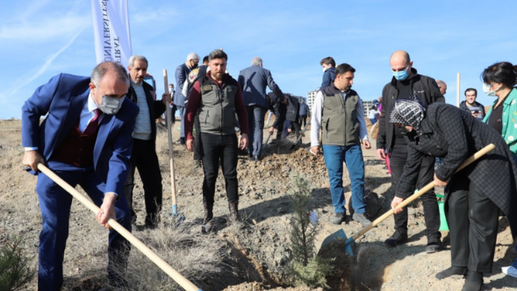 Elazığ'da 23 bin fidan toprağa kavuştu