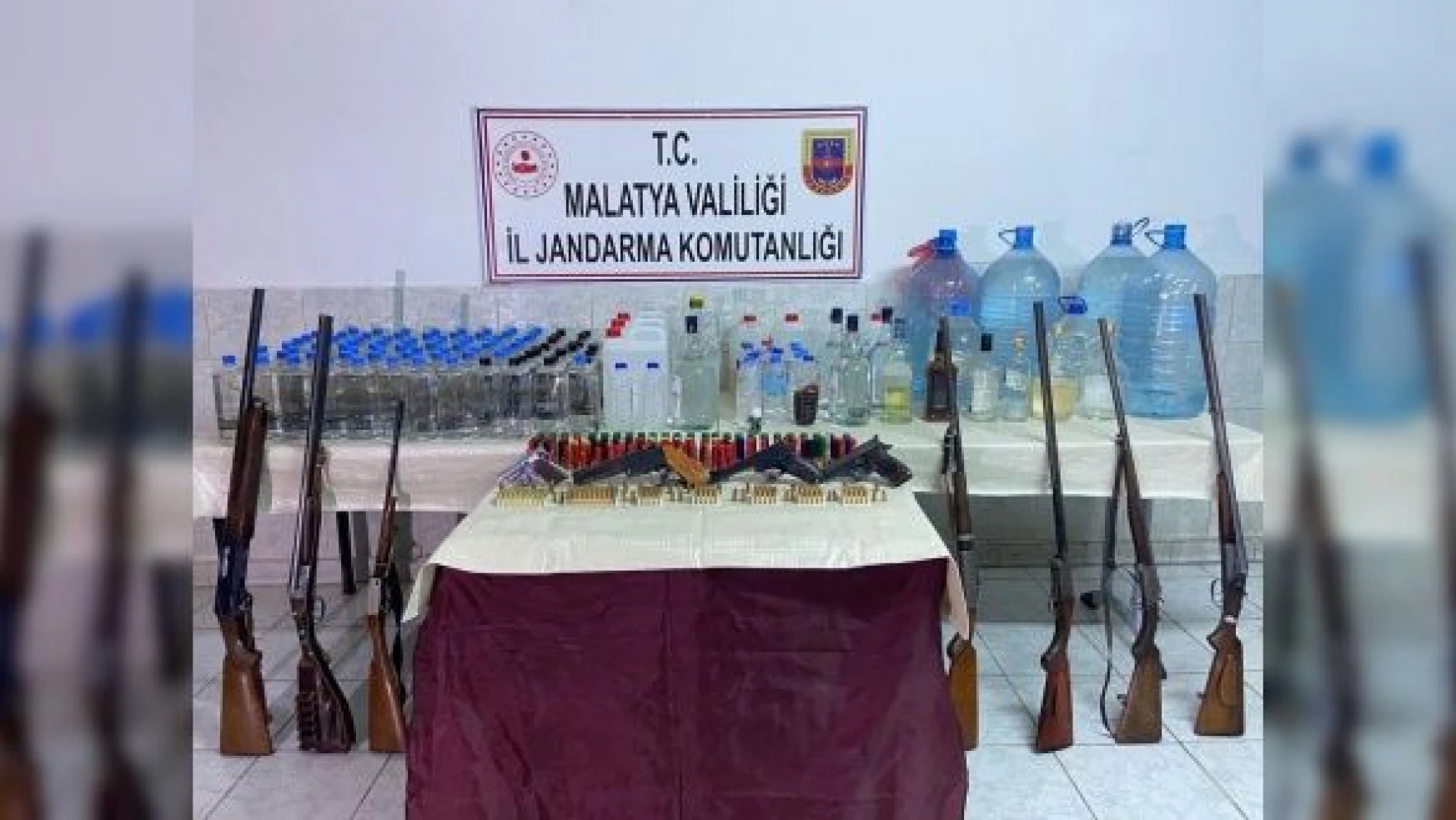 Malatya'da jandarmadan silah ve uyuşturucu operasyonu