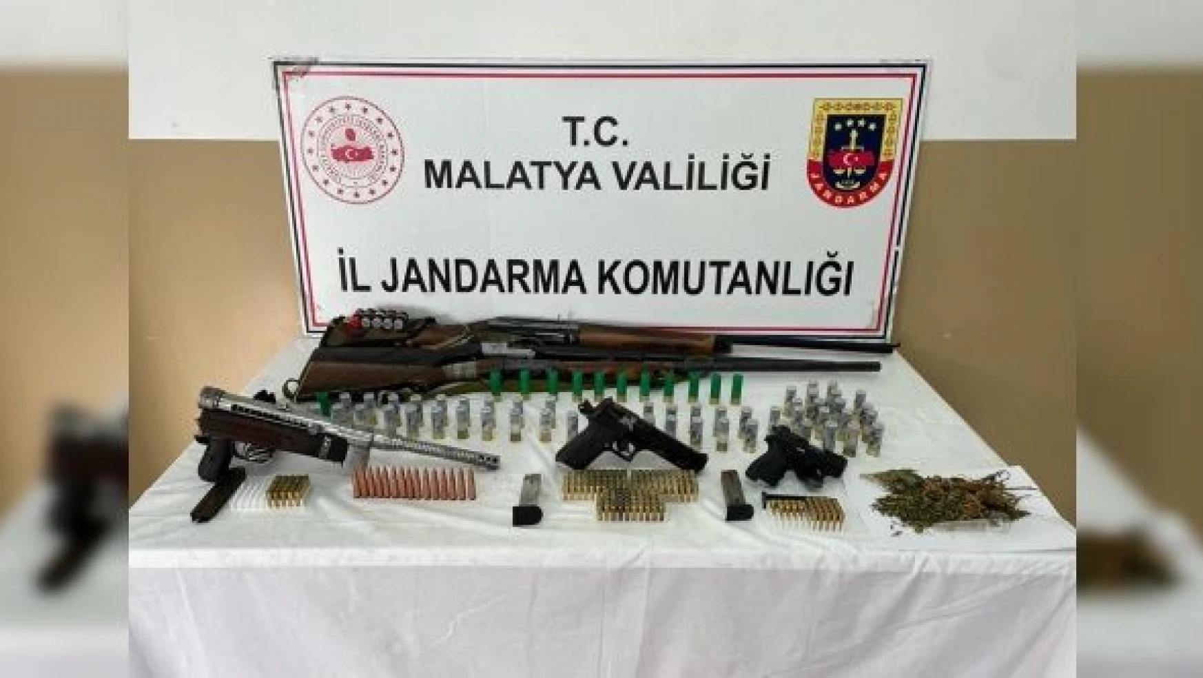 Malatya'da silah ve mühimmat operasyonu: 2 gözaltı