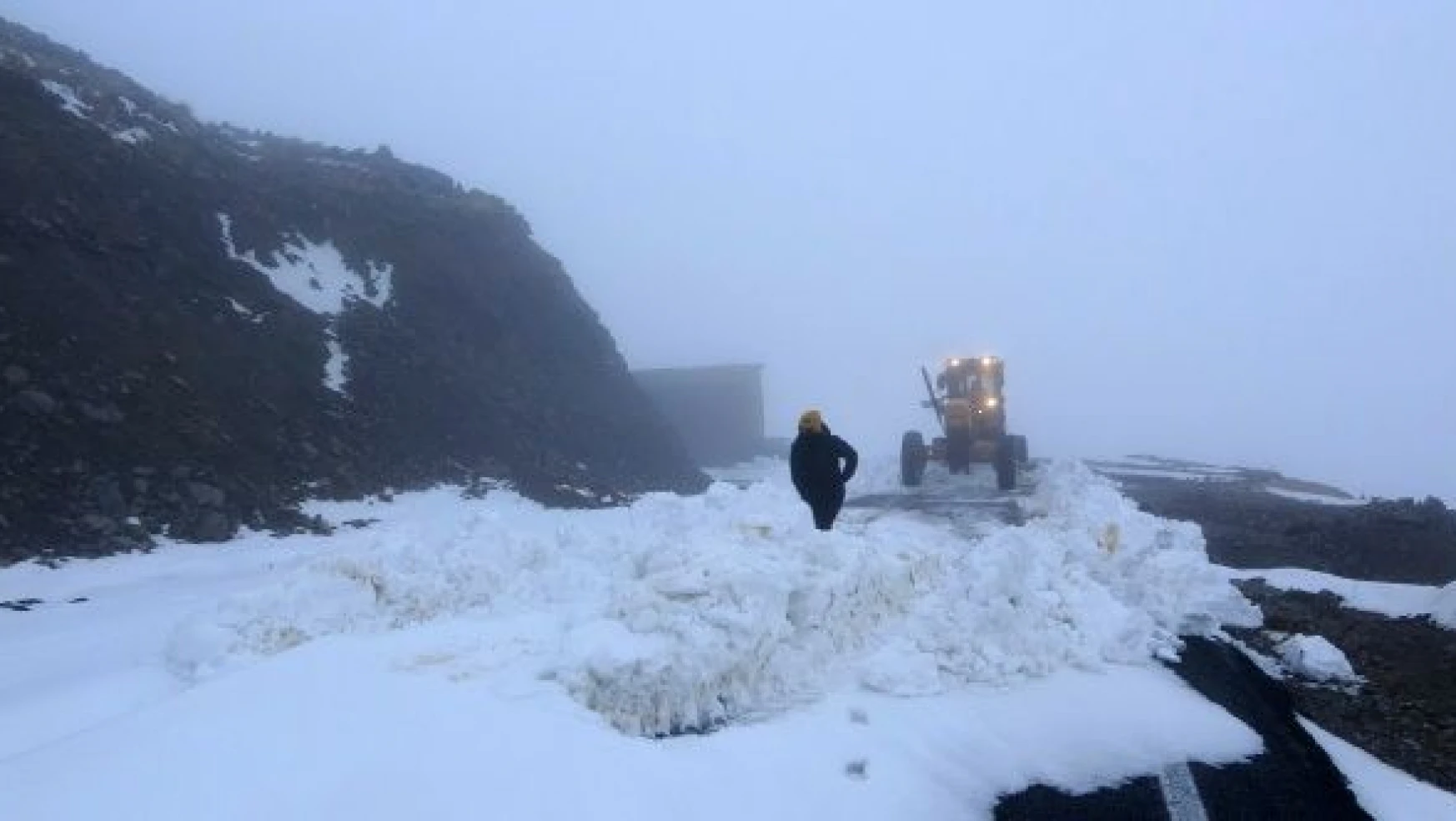 Muş'ta kar çalışmaları son hız devam ediyor