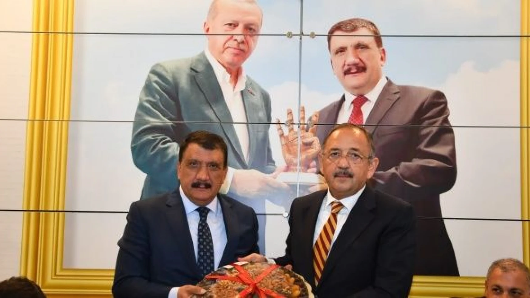 Özhaseki'den Başkan Gürkan'a hizmet övgüsü