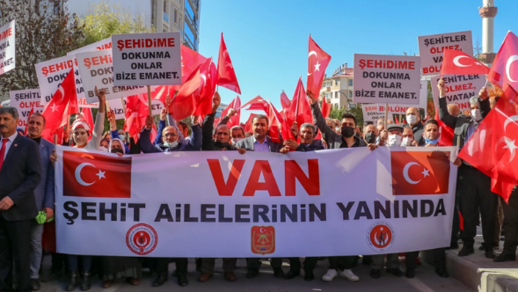 "Şehit aileleri olarak Lütfü Türkkan hakkında suç duyurusunda bulunacağız'
