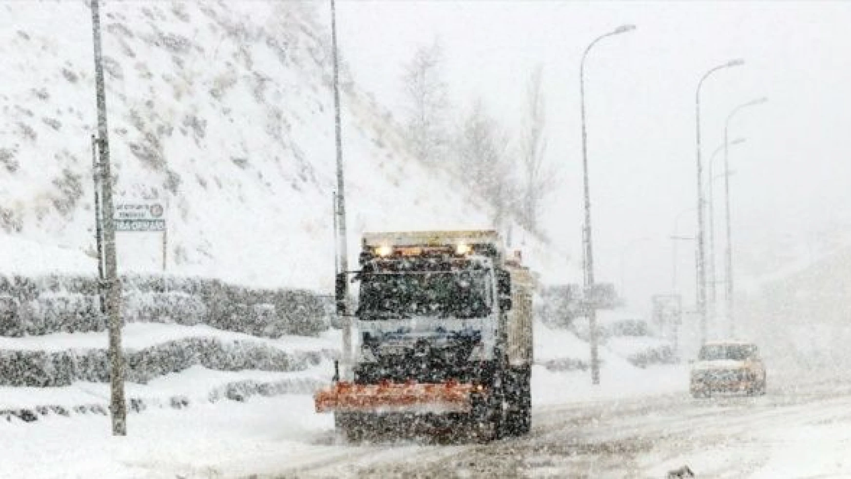 Erzurum'da karla mücadeleye milyonluk bütçe