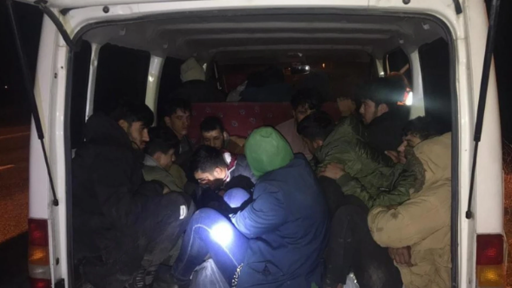Van'da 19 düzensiz göçmen yakalandı