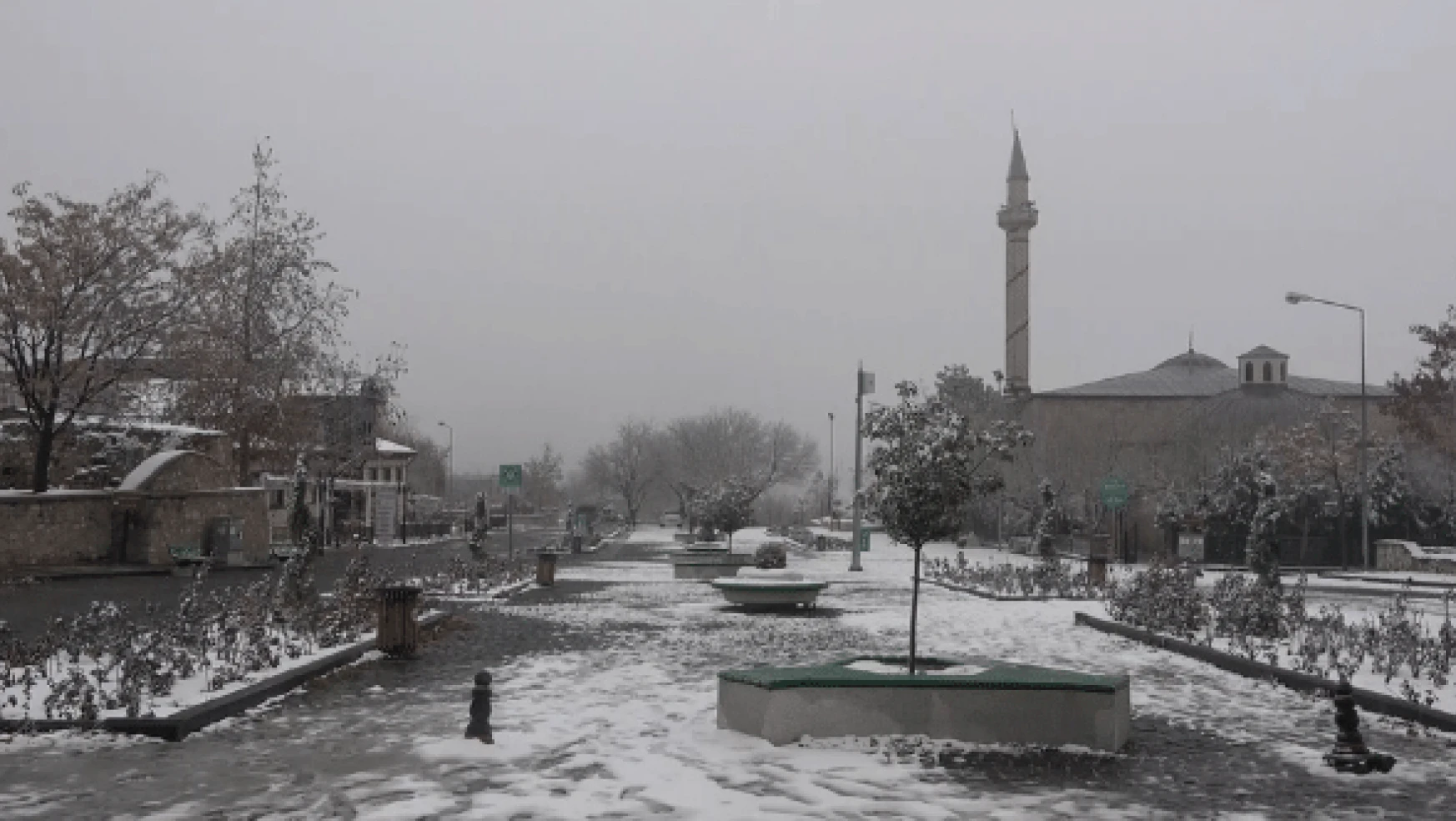 Elazığ'da kar yağışı başladı!