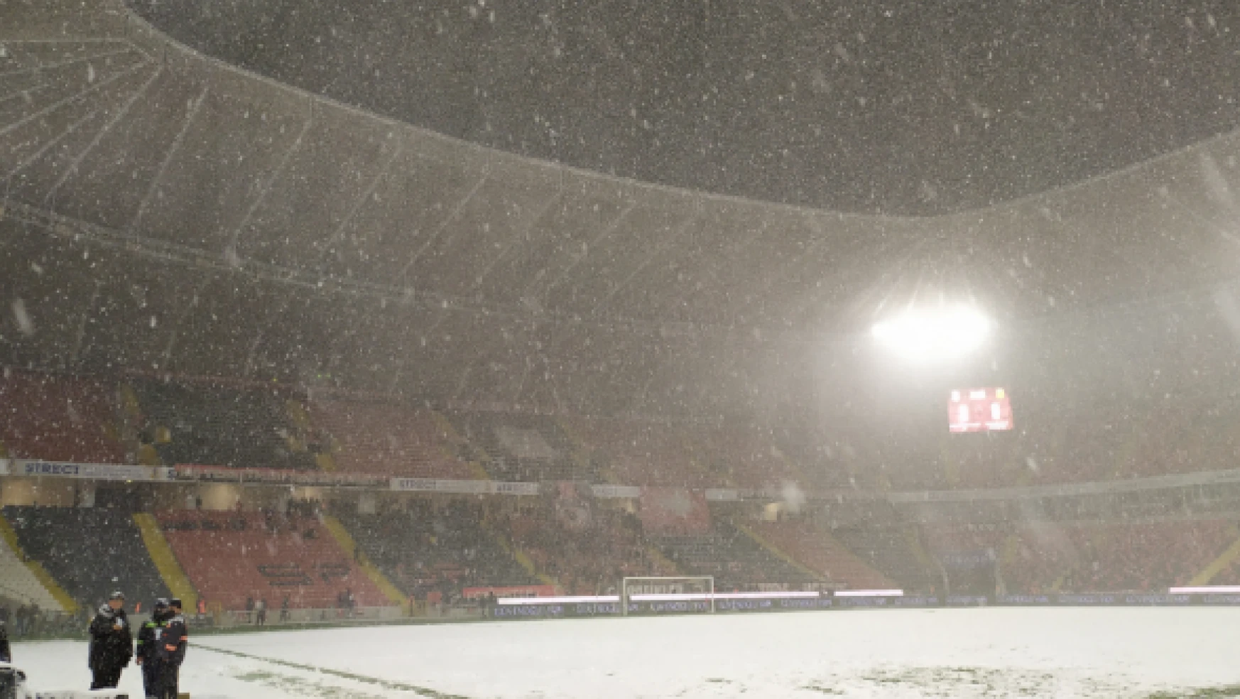 Gaziantep FK-Yeni Malatyaspor karşılaşmasına kar engeli!
