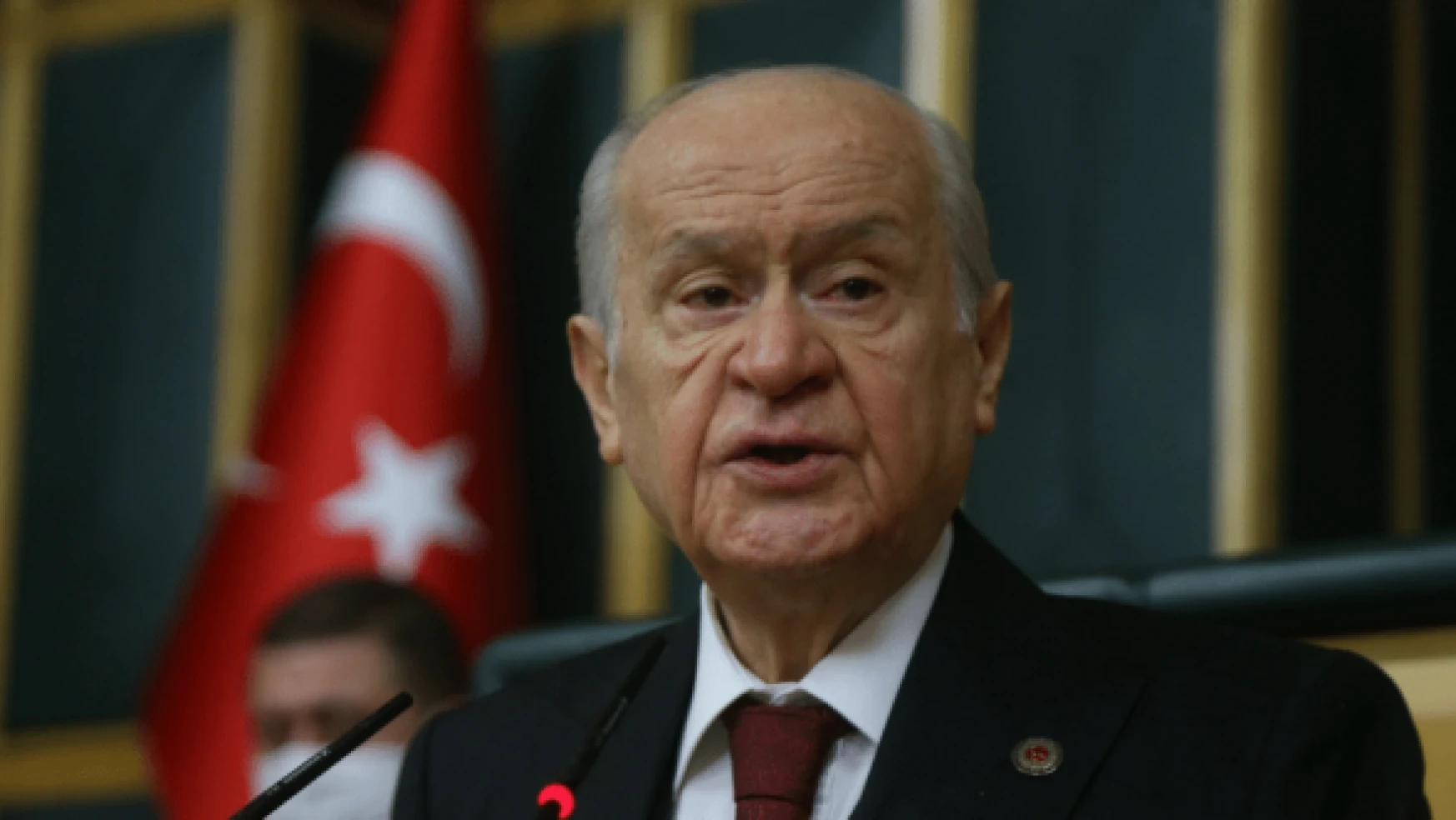 MHP Genel Başkanı Bahçeli: &quotSezen Aksu, Serçeysen serçeliğini bil'