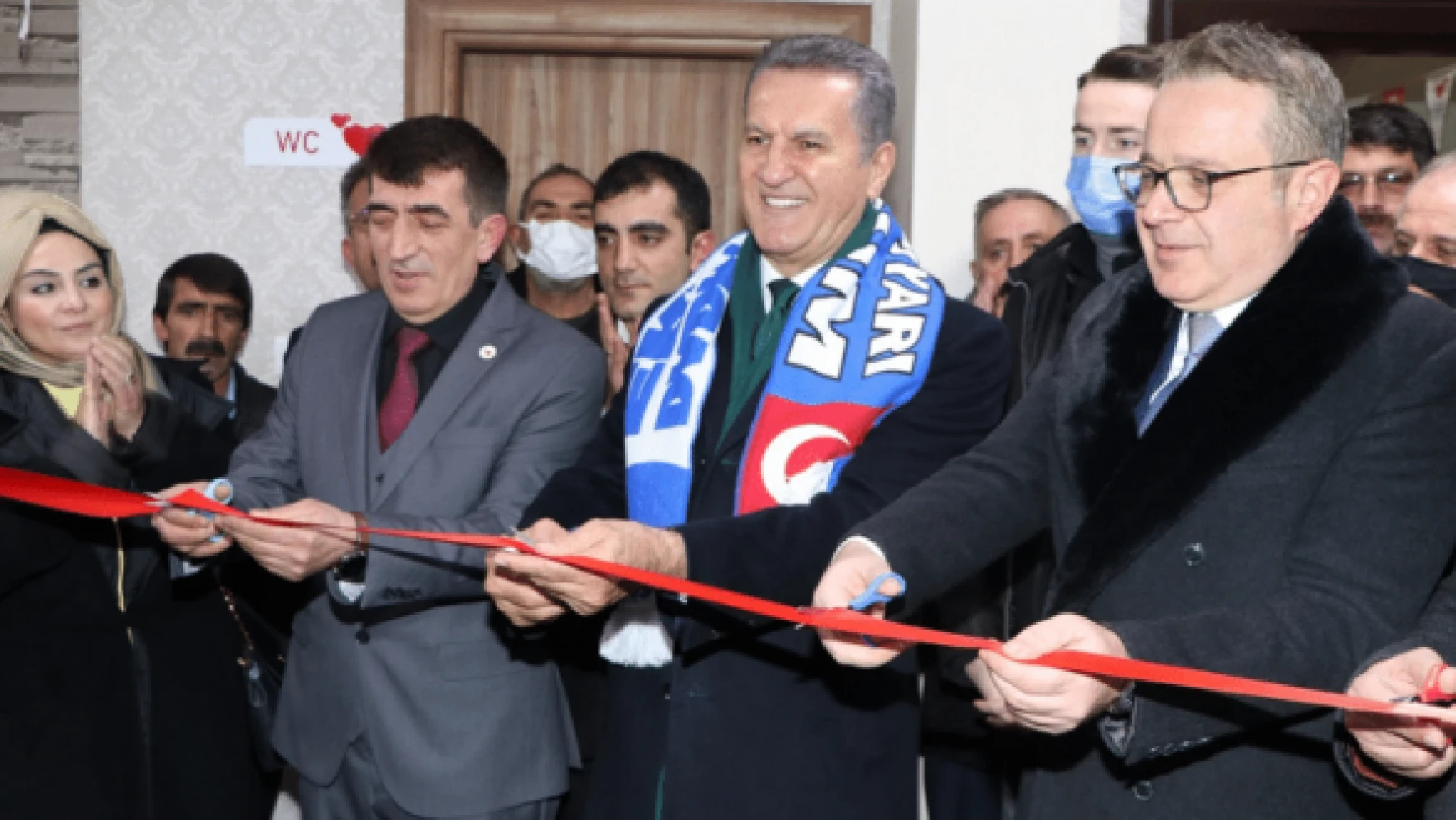 TDP Genel Başkanı Sarıgül, partisinin Erzurum İl Başkanlığını açtı