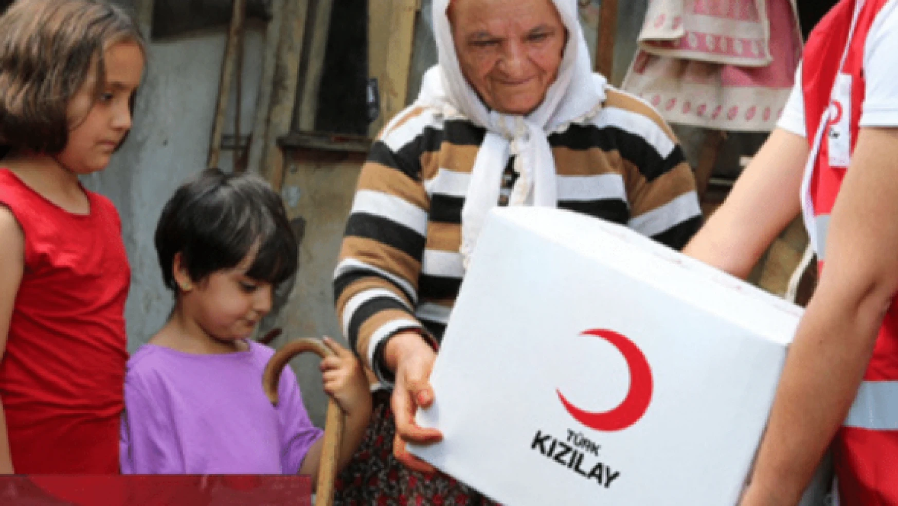Türk Kızılay'ı Keban'da geçen yıl 2 bin kişiye yardım yaptı