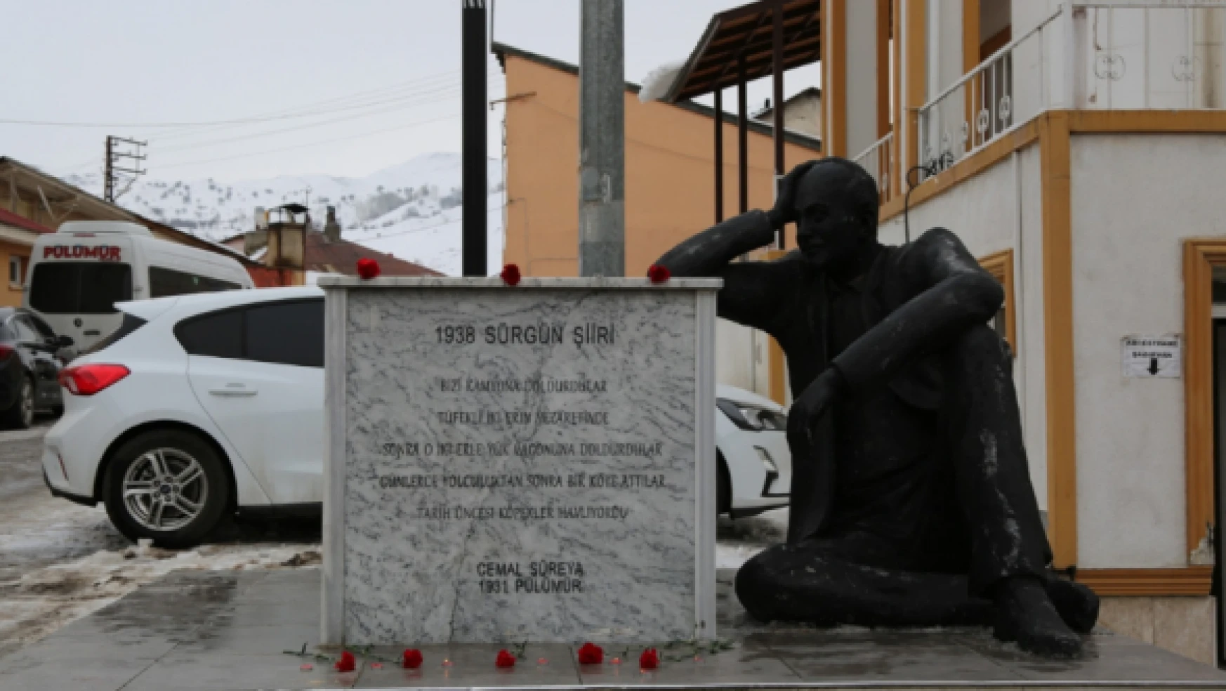 Ünlü şair Cemal Süreya ölüm yıldönümünde memleketi Tunceli'de anıldı