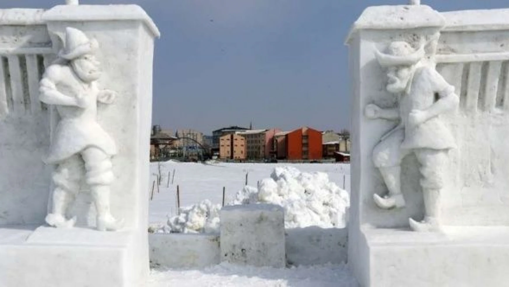 Ağrı  2. Kar Festivali'nde kardan masal kahramanları yer alacak