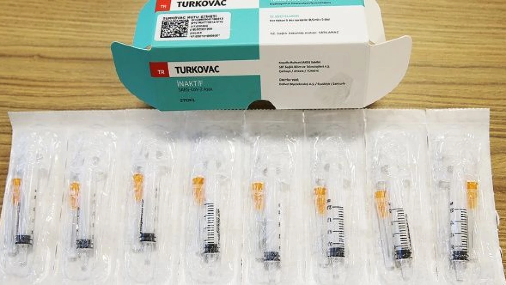 Yerli aşı TURKOVAC Bitlis'te uygulanmaya başlandı