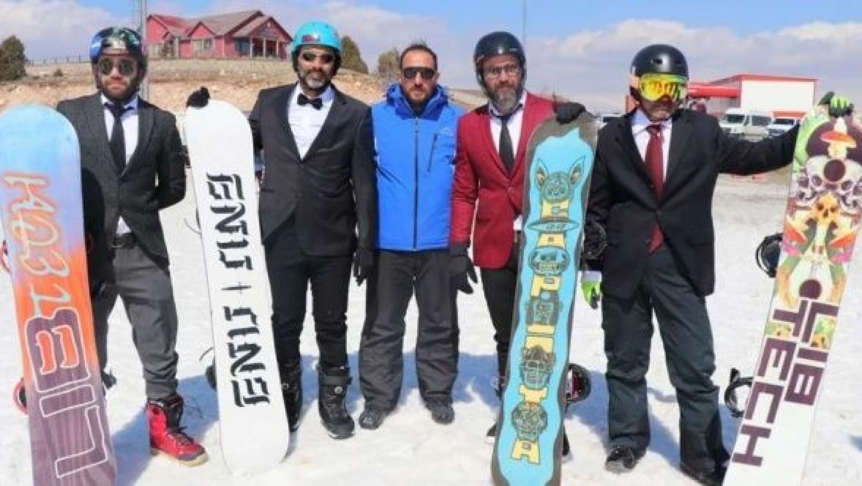 Ergan Dağı'nda prezantabl snowboard keyfi!
