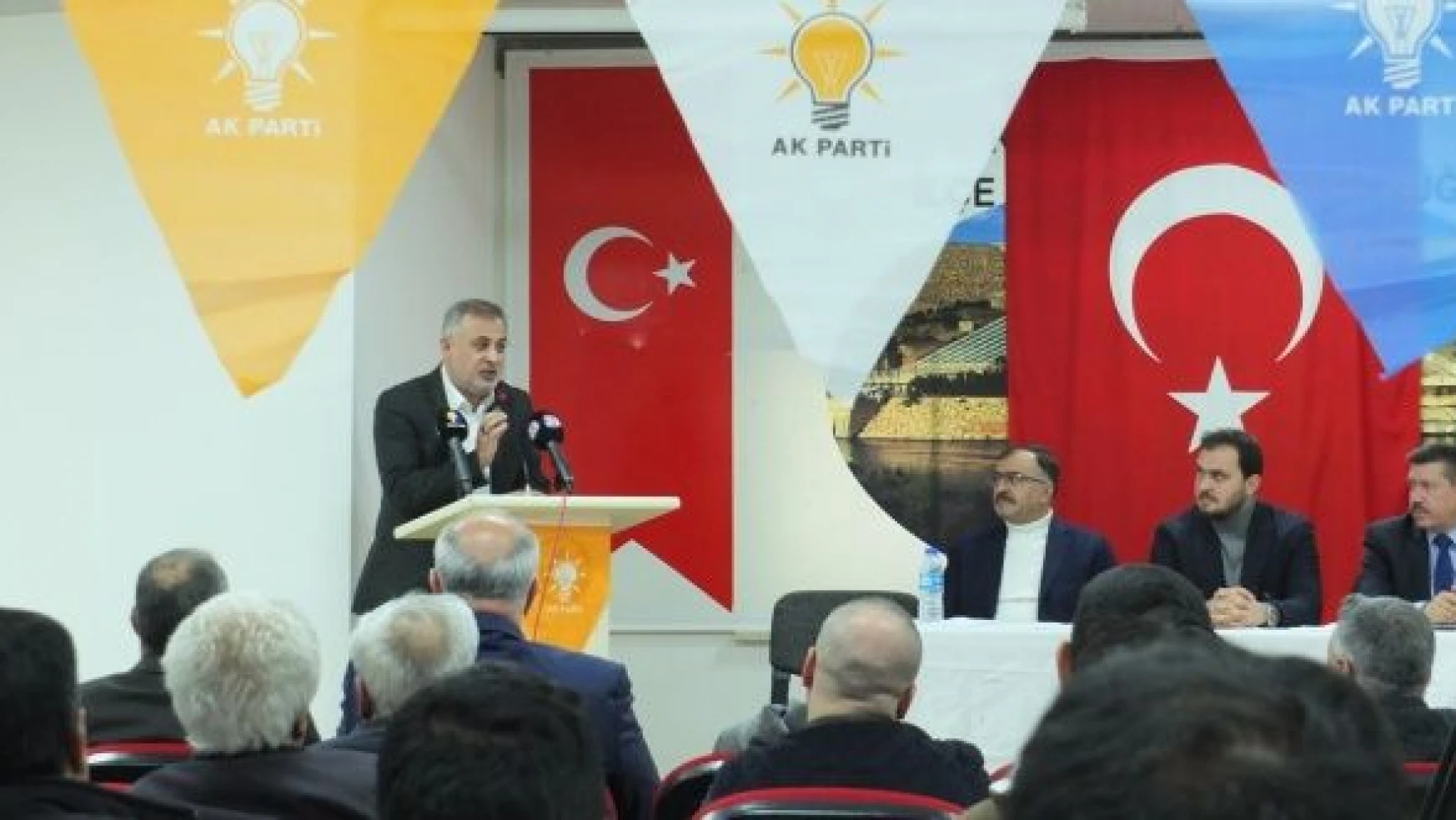 Keban'da AK Parti'nin Danışma Meclisi toplantısı yapıldı