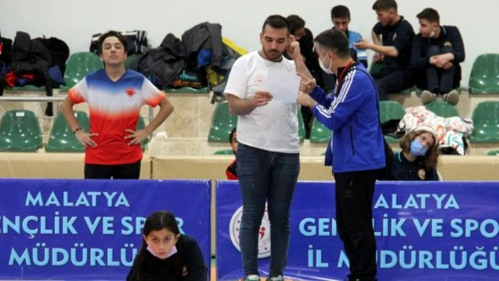 Malatya'da Okullar Arası Floor Curling Grup Şampiyonası sona erdi