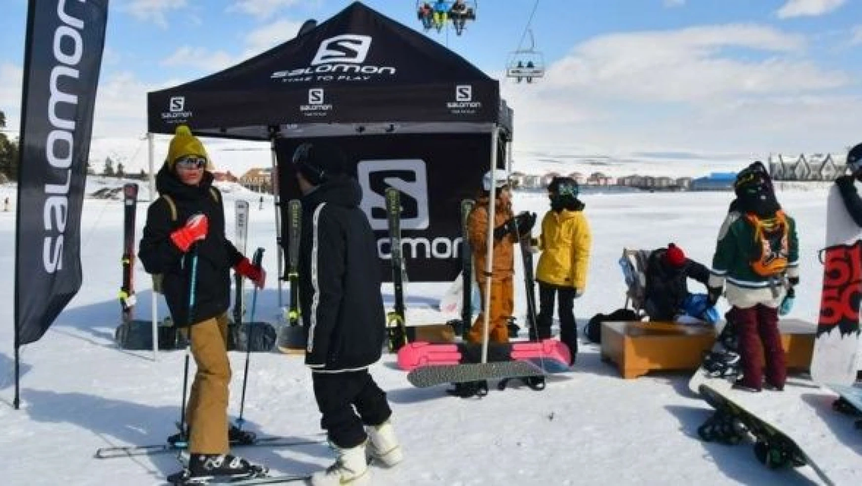 Kars'ta kar üstünde spor ve müzik festivali