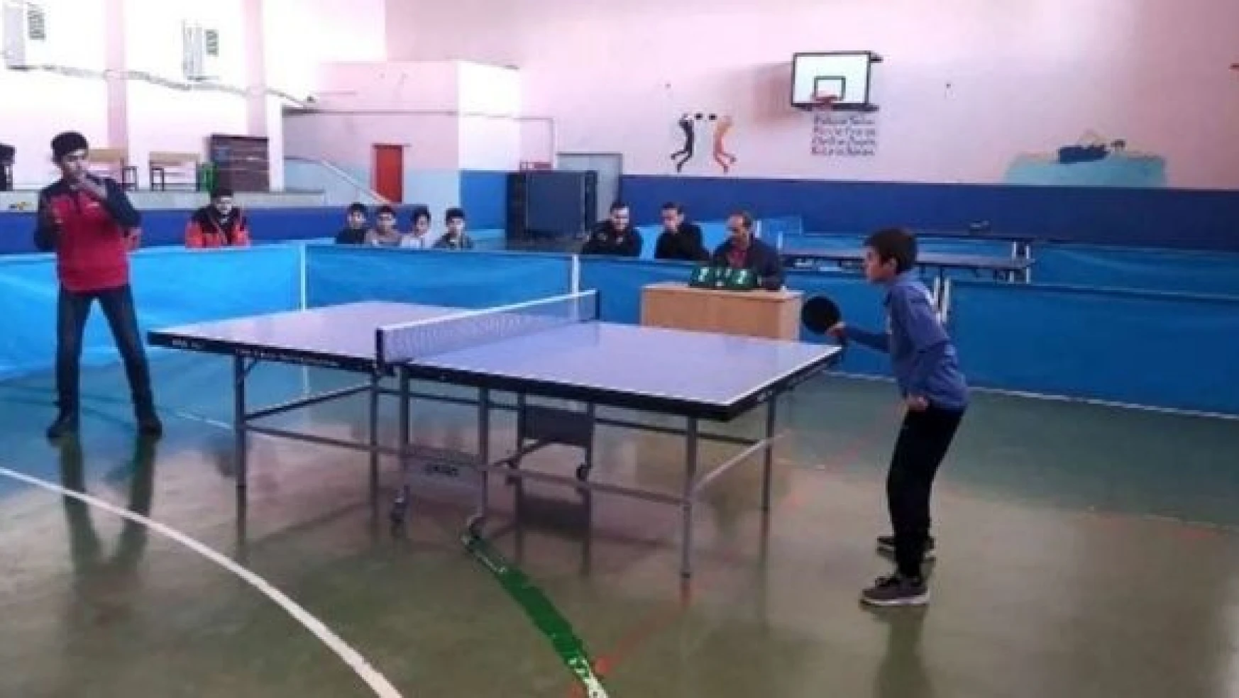 Tatvan'da düzenlenen  masa tenisi turnuvası tamamlandı