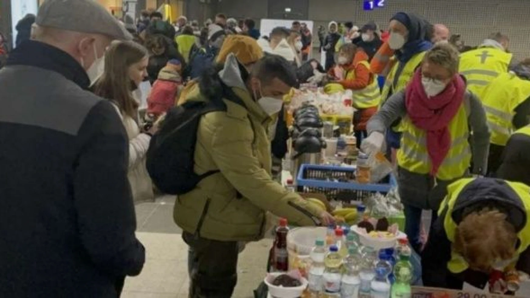 Ukraynalı mülteciler Berlin'e vardı