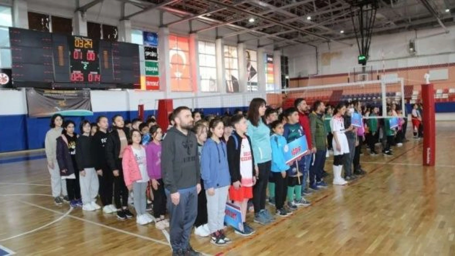 Tunceli'de Voleybol Turnuvası başladı